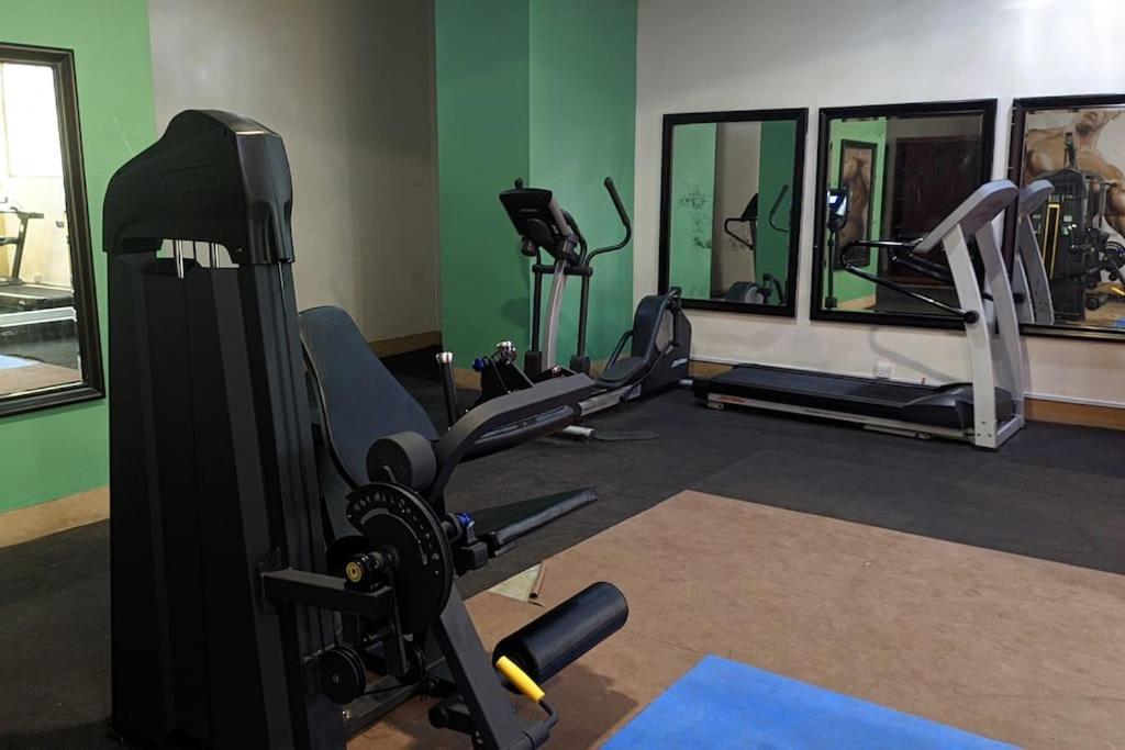 A Lovely Studio Apartment With Gym And Pool Access Dar es Salaam Exterior photo